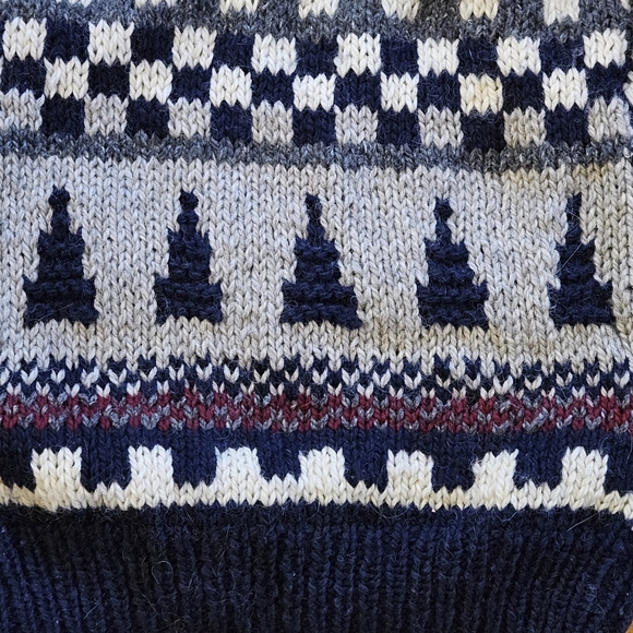 Handknit Greek Wool Sweater looks to be XL - Picture 10 of 15